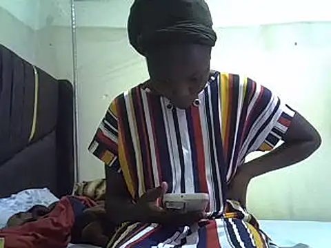 pretty vivy online show from December 14, 4:45 am