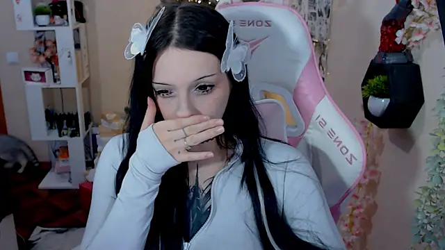 hikmurr online show from December 15, 6:26 pm