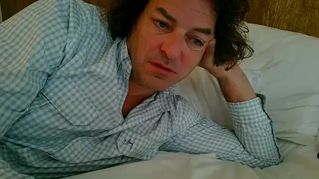 costanza7070 online show from March 1, 8:10 pm