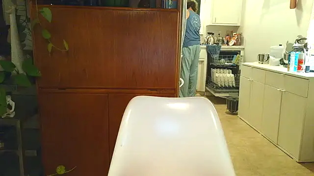 costanza7070 online show from September 18, 7:21 am