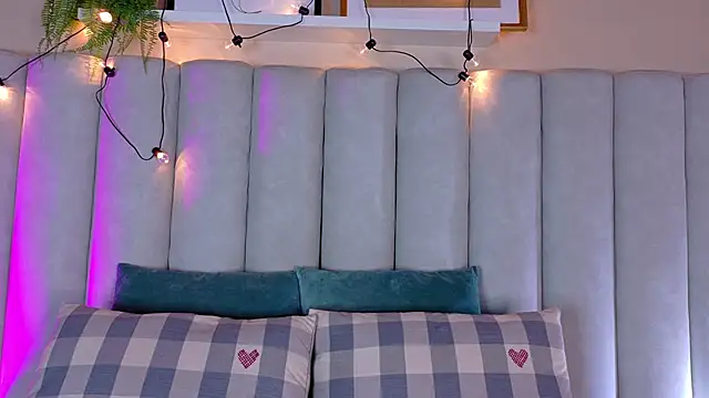 EngelStone online show from October 16, 7:48 pm