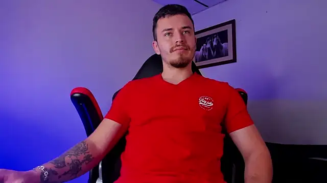 Snapshot of james_connor2 chatting on January 10, 7:21 pm james connor2 online show from January 10, 7:21 pm