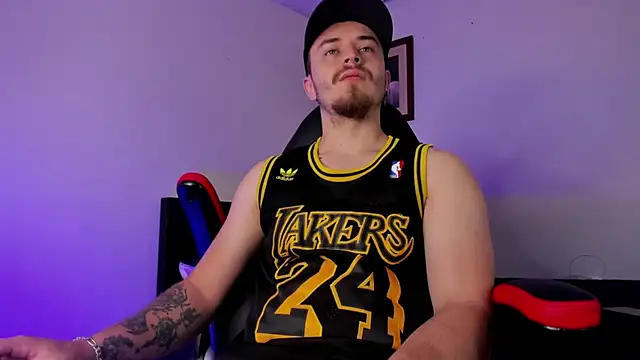 Snapshot of james_connor2 chatting on January 12, 2:41 pm james connor2 online show from January 12, 2:41 pm