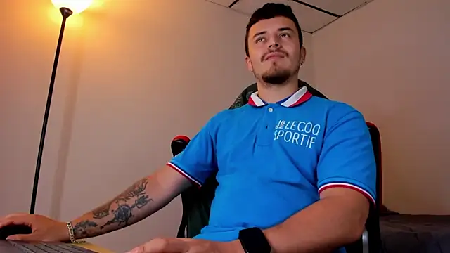 Snapshot of james_connor2 chatting on March 8, 6:58 pm james connor2 online show from March 8, 6:58 pm