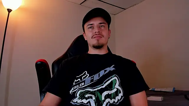 Snapshot of james_connor2 chatting on March 9, 6:43 pm james connor2 online show from March 9, 6:43 pm