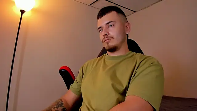 Snapshot of james_connor2 chatting on March 12, 7:06 pm james connor2 online show from March 12, 7:06 pm