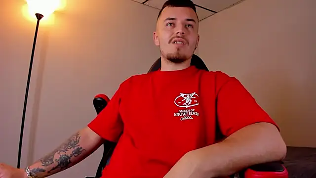 Snapshot of james_connor2 chatting on March 13, 7:50 pm james connor2 online show from March 13, 7:50 pm