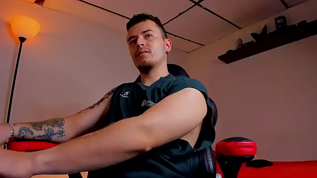 Snapshot of james_connor2 chatting on September 14, 5:45 pm james connor2 online show from September 14, 5:45 pm