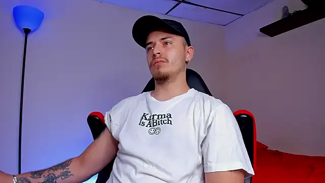 Snapshot of james_connor2 chatting on September 29, 6:46 pm james connor2 online show from September 29, 6:46 pm