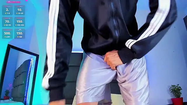 Snapshot of steven_hott8 chatting on February 28, 3:37 am steven hott8 online show from February 28, 3:37 am