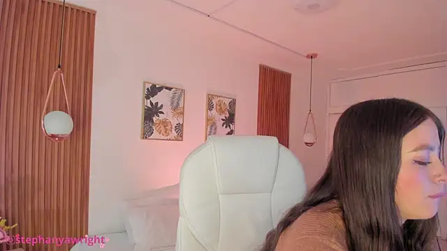 Snapshot of TiffanyWright chatting on January 27, 12:58 pm TiffanyWright online show from January 27, 12:58 pm