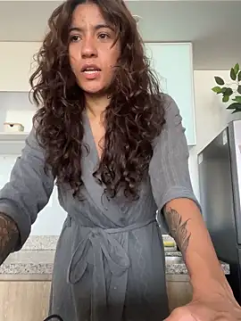 ValeriEvan online show from February 18, 1:11 pm