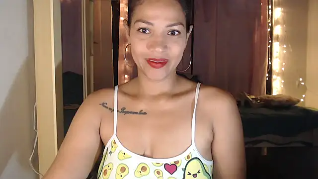 makennaa  online show from September 27, 10:31 am