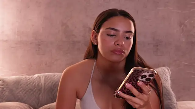 Nicky and Blake online show from November 9, 5:00 pm