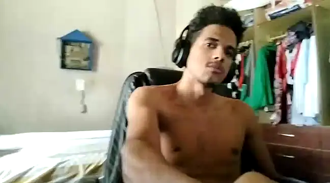 Snapshot of RenziTatte chatting on January 7, 5:42 pm RenziTatte online show from January 7, 5:42 pm