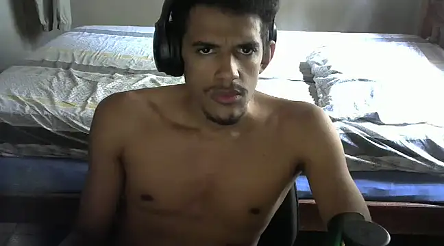 Snapshot of RenziTatte chatting on January 21, 2:48 pm RenziTatte online show from January 21, 2:48 pm