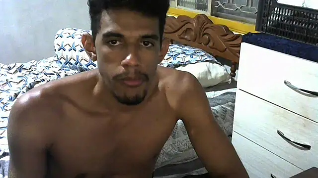 Snapshot of RenziTatte chatting on March 18, 10:04 pm RenziTatte online show from March 18, 10:04 pm