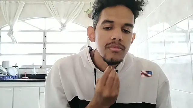 Snapshot of RenziTatte chatting on September 26, 3:27 pm RenziTatte online show from September 26, 3:27 pm