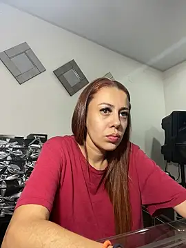 AnnbellaRosse online show from January 1, 1:04 am