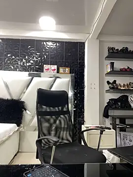 AnnbellaRosse online show from February 3, 3:27 pm