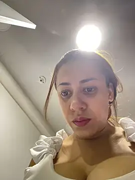 AnnbellaRosse online show from February 15, 10:52 pm