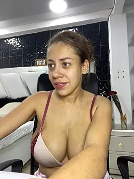 AnnbellaRosse online show from March 12, 1:58 am