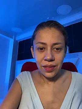 AnnbellaRosse online show from March 21, 3:46 pm