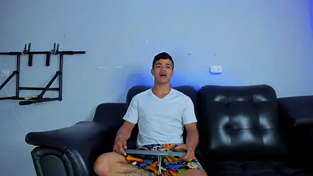 Rob saenz  online show from January 22, 3:40 pm