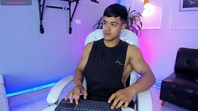 Rob saenz  online show from November 25, 2:28 pm