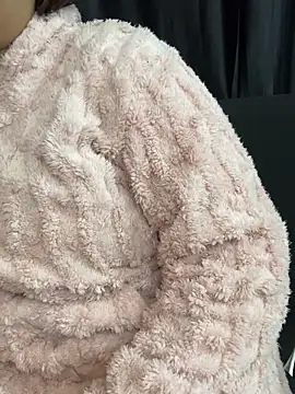 Diya Chopra online show from December 1, 3:33 am