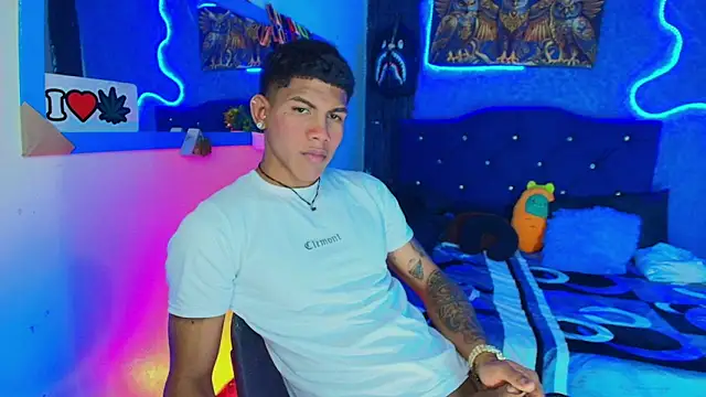 Damian latinxxx online show from January 28, 5:32 am