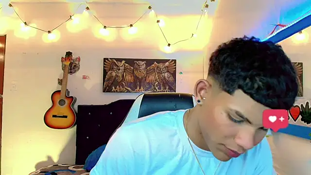 Damian latinxxx online show from February 7, 9:05 am