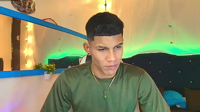 Damian latinxxx online show from February 13, 6:30 am