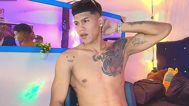 Damian latinxxx online show from February 13, 9:41 am