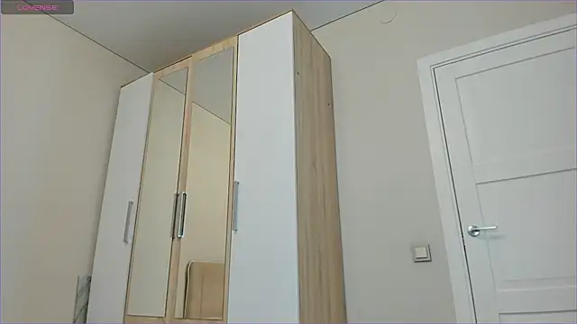 sweety vikky online show from February 3, 12:25 am