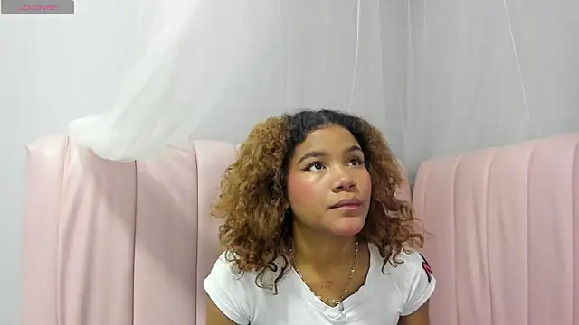 Isabellsmmith online show from January 26, 4:09 am