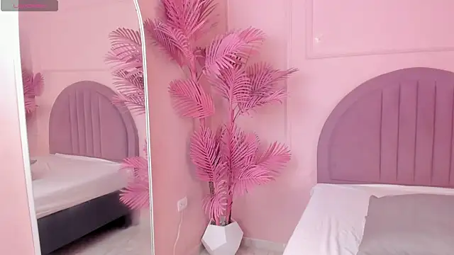 Isabellsmmith online show from September 30, 8:03 pm