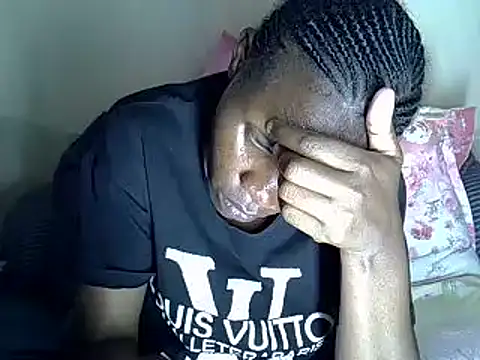 Sweet serah online show from March 15, 6:10 pm