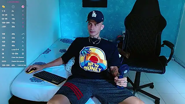 bray hotboy777 online show from December 7, 5:31 pm