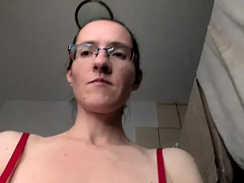 Snapshot of Milky_hairy_mommy chatting on March 10, 8:01 pm Milky hairy mommy online show from March 10, 8:01 pm