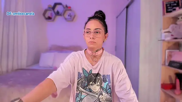 Aleja24Evans online show from October 6, 1:03 am