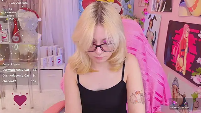 Snapshot of Coconut_Mia chatting on December 21, 11:02 pm Coconut Mia online show from December 21, 11:02 pm