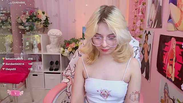 Snapshot of Coconut_Mia chatting on January 17, 1:47 am Coconut Mia online show from January 17, 1:47 am