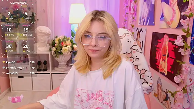 Snapshot of Coconut_Mia chatting on January 19, 3:39 am Coconut Mia online show from January 19, 3:39 am