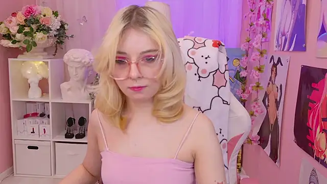 Snapshot of Coconut_Mia chatting on January 24, 9:47 pm Coconut Mia online show from January 24, 9:47 pm