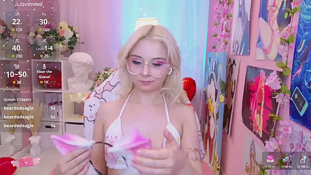 Snapshot of Coconut_Mia chatting on February 11, 12:49 am Coconut Mia online show from February 11, 12:49 am