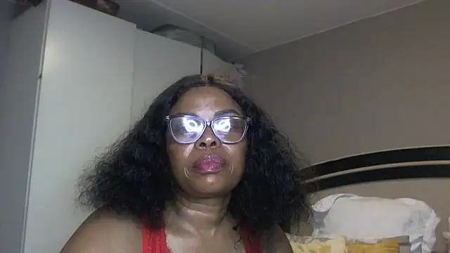 Nomthie online show from September 19, 8:42 pm