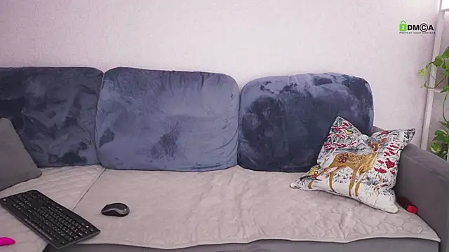 Snapshot of Victoria1Love chatting on February 22, 2:41 pm Victoria1Love online show from February 22, 2:41 pm