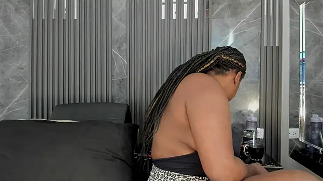 SaraiEvans online show from September 9, 3:17 am