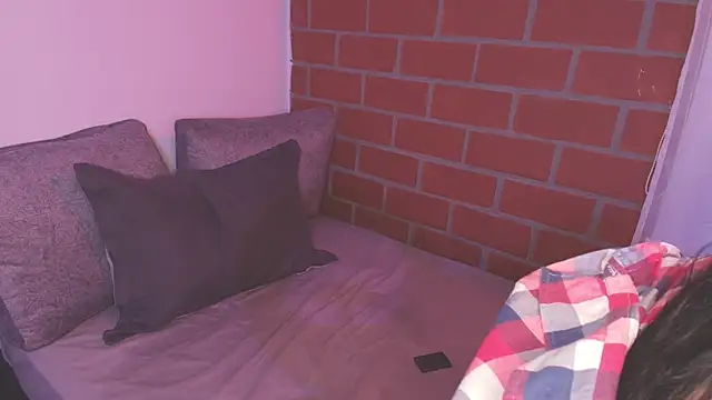 AmyW0w online show from December 14, 5:51 pm